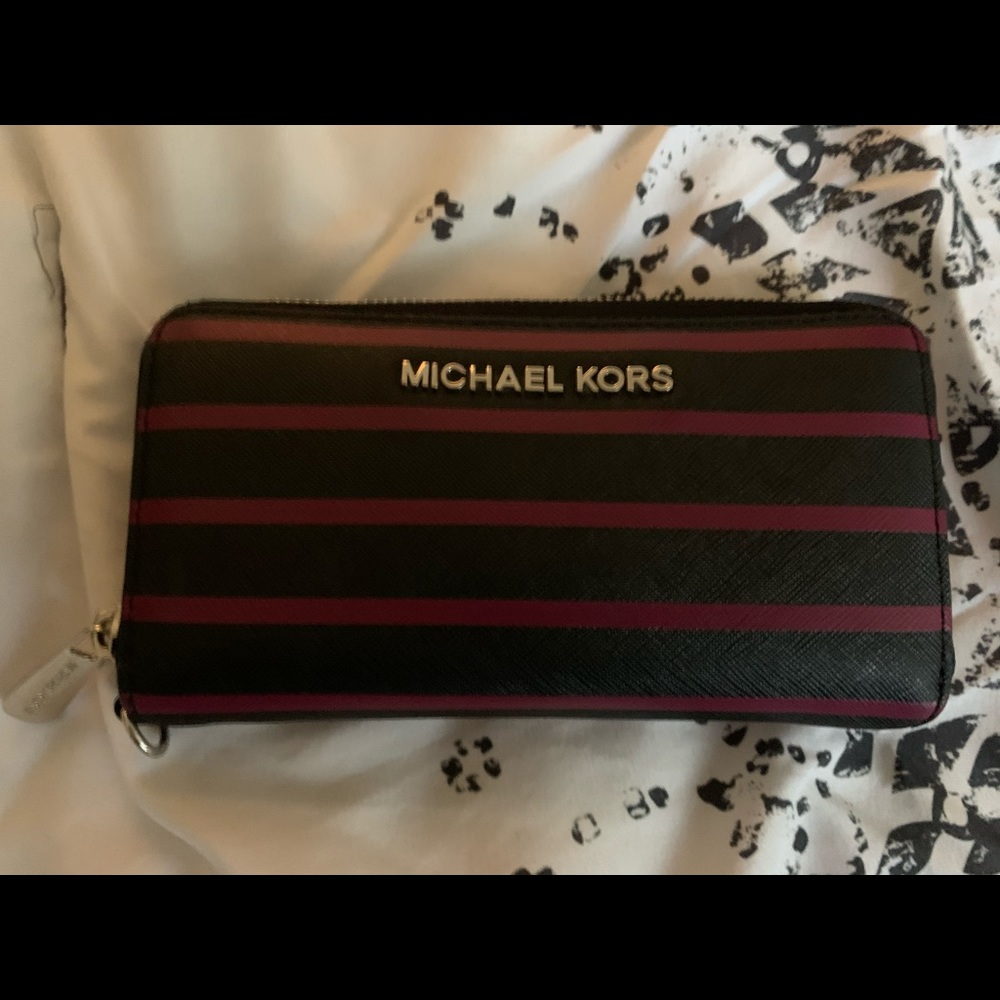 Micheal Khors Wallet